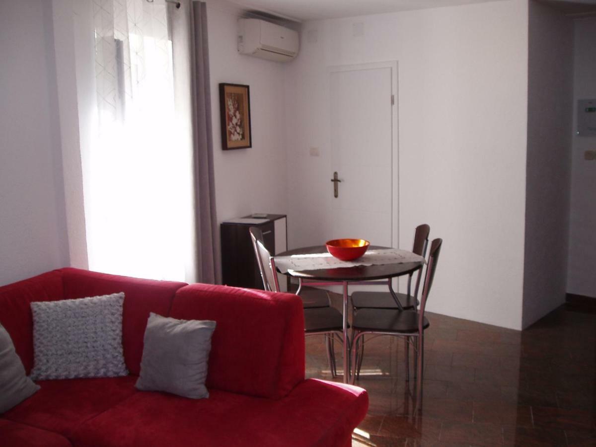 Apartment Oaza Rovinj Buitenkant foto